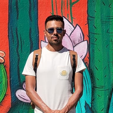 decolonoize's profile picture