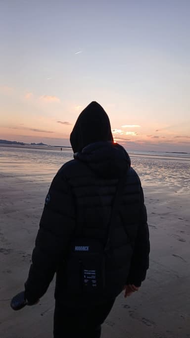 Fl0AT's profile picture