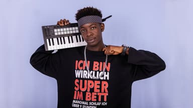 neverofftrack's profile picture