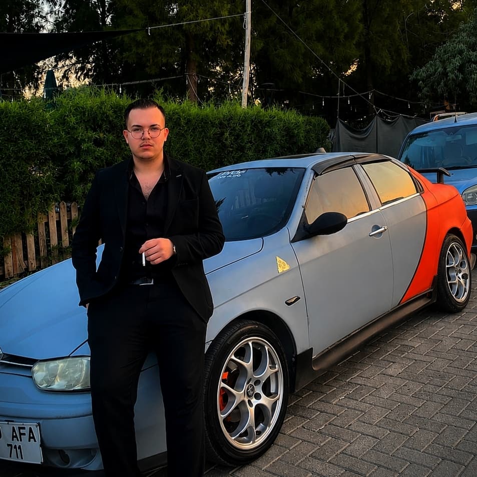 Rav5n5 profile hero